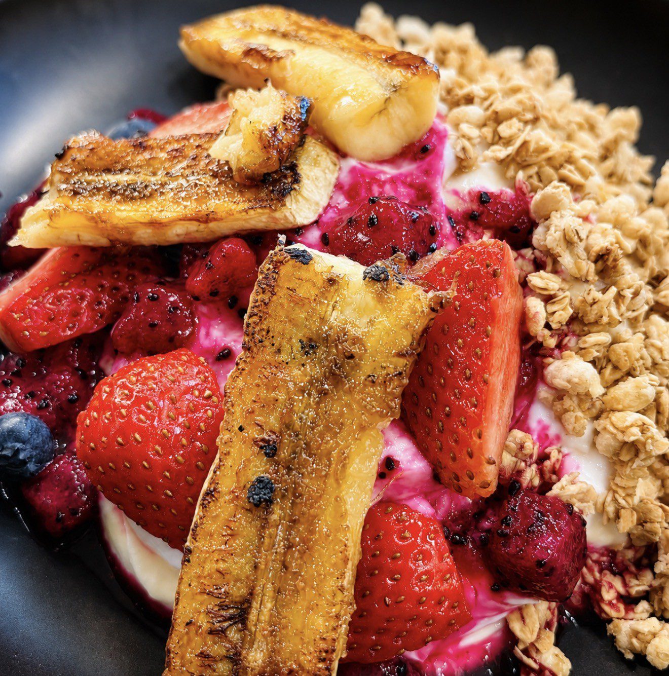 Yogurt Berry Bowl